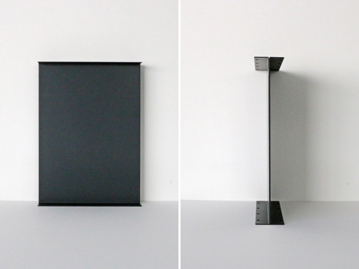 鉄の方立 H340サイズ PS-BK003-01-G141 H340サイズ（奥行きD220mm）。こんなに薄いんです