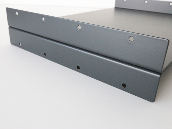 鉄の方立 H340サイズ PS-BK003-01-G141 合計16カ所のビス穴。両端のみ留めても良し、全部留めても良し