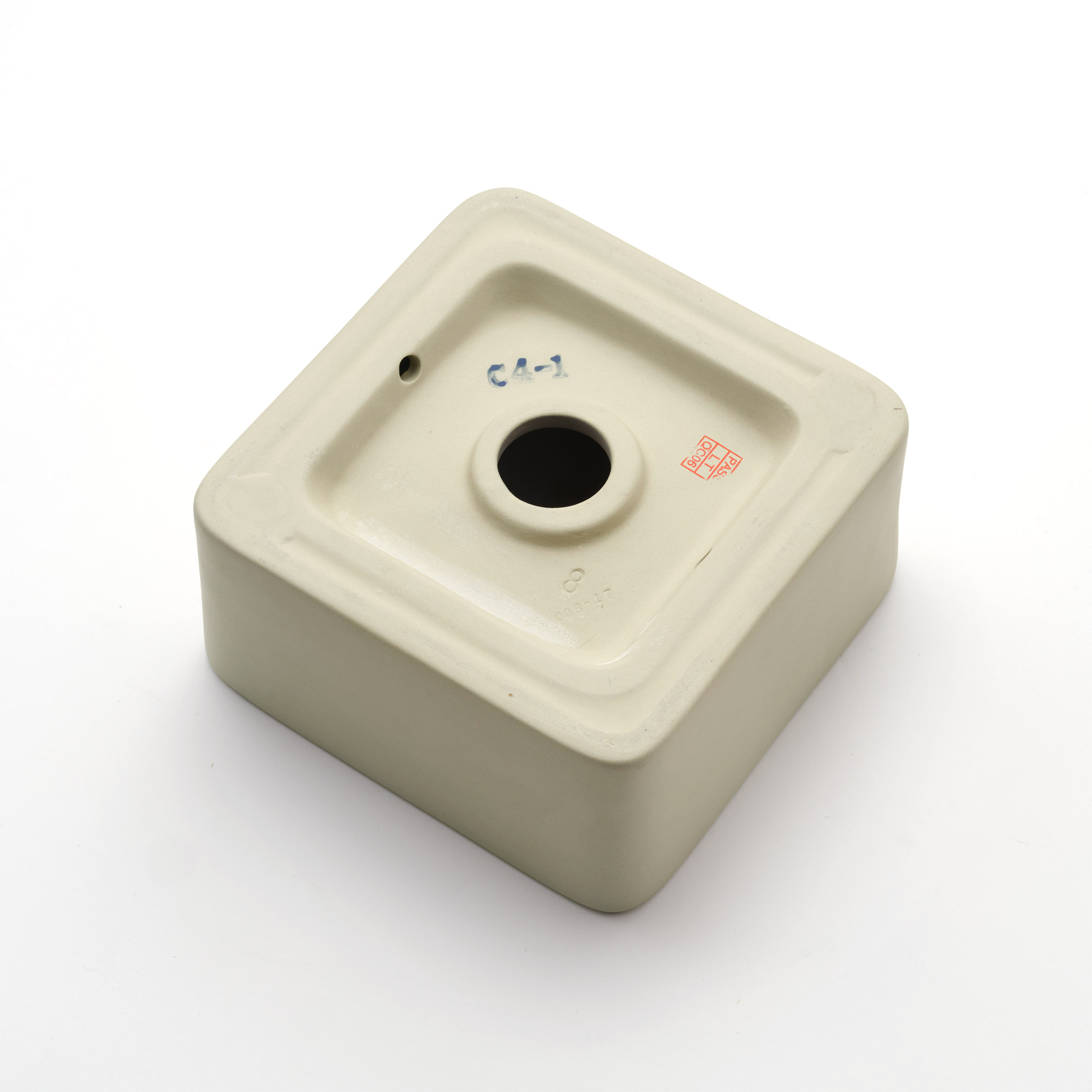 陶器の手洗い器 角240 サンドベージュ KB-PR012-02-G141 裏側