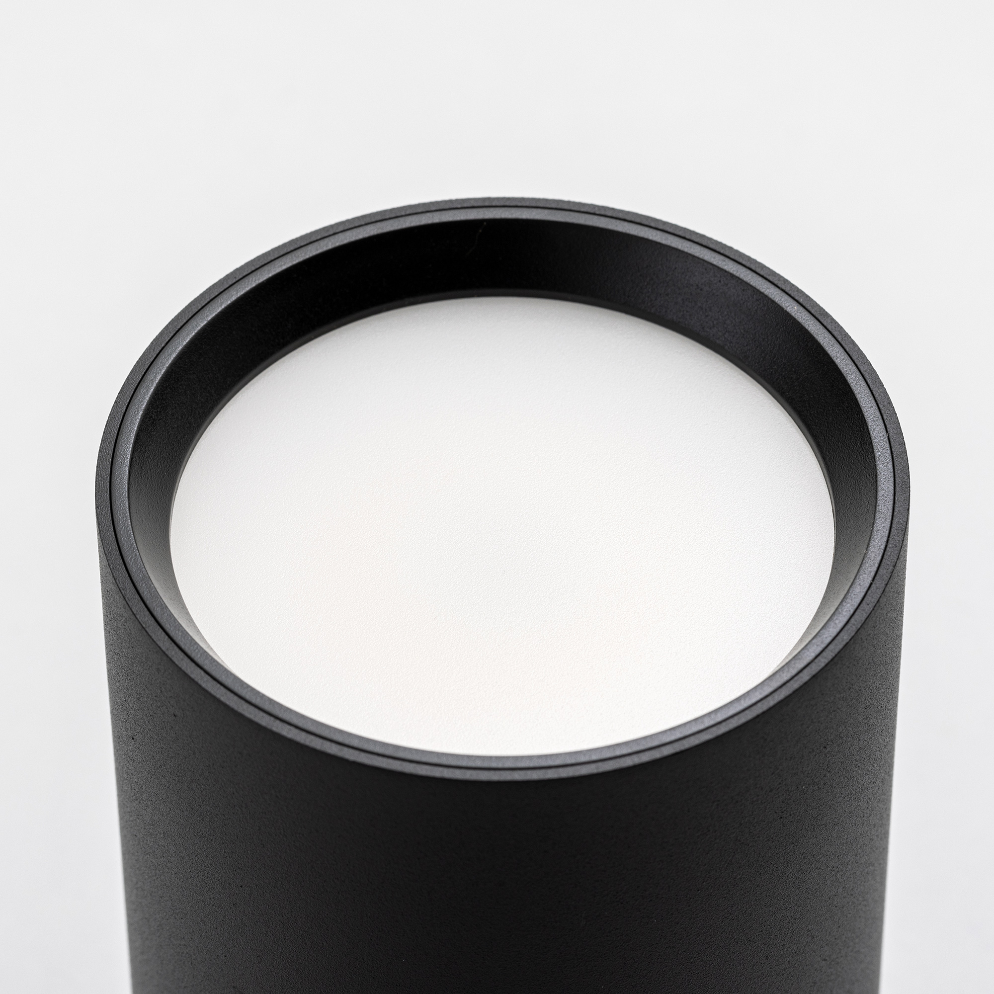 レールダウンライト 100W相当 ブラック LT-OT008-03-G141 ランプカバーはアクリル製です