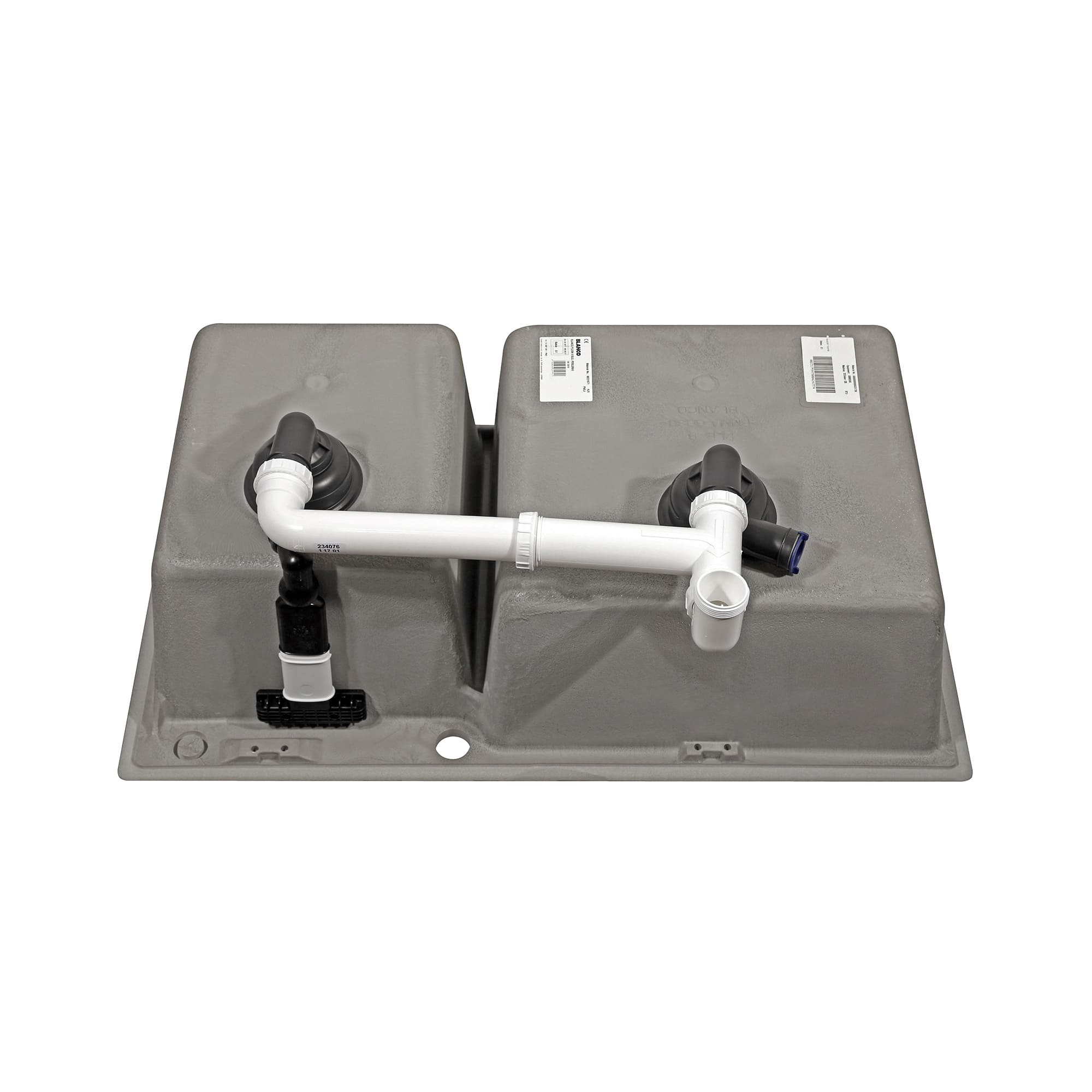 クォーツシンク ダブル サンド KB-KC031-06-G173 排水セットの一部を付けた状態。シンク裏面の色は画像のグレーではなく、表と同色になります