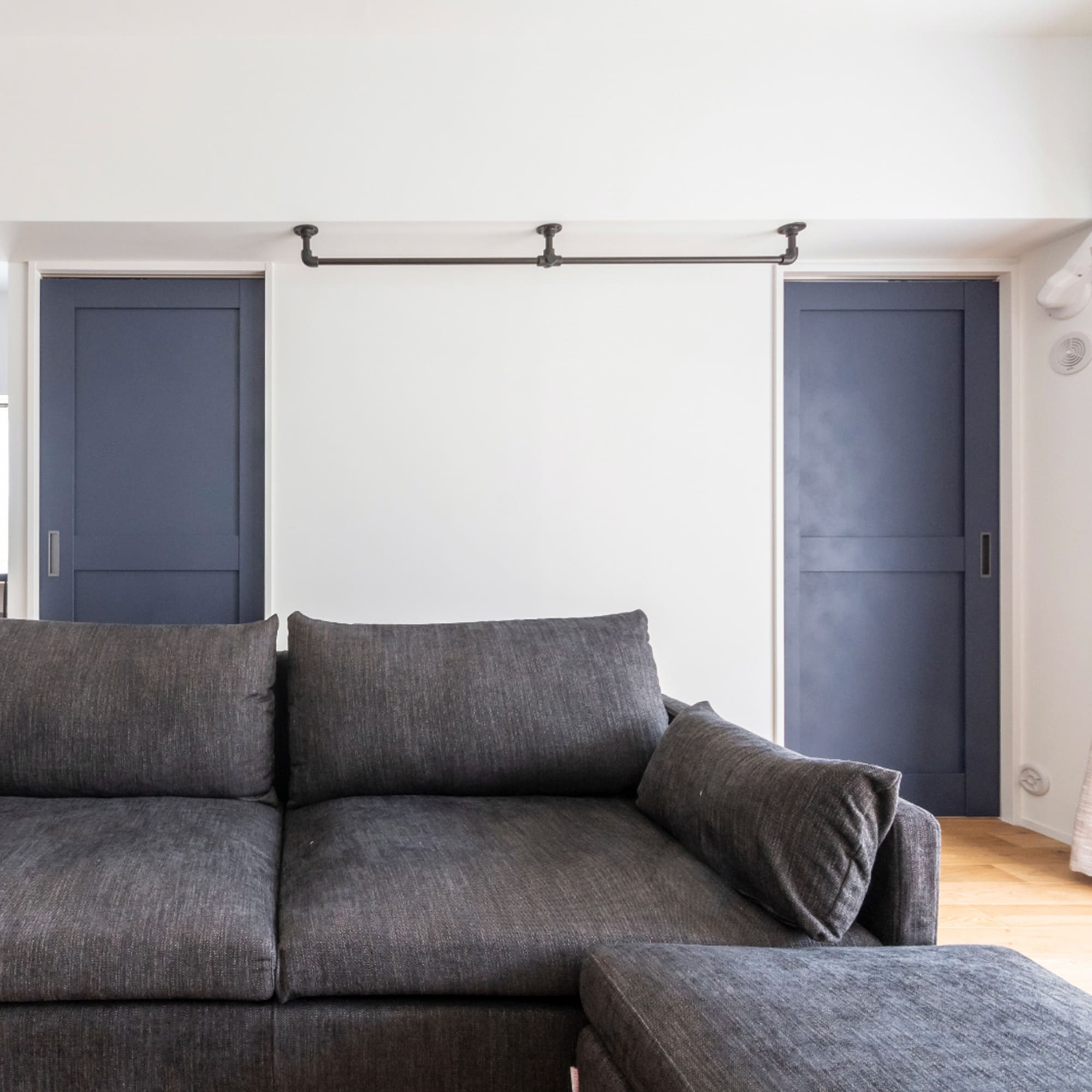 アイアンハンガーパイプ E型-棚下吊セット H100 ブラック PS-HB008-57-G141