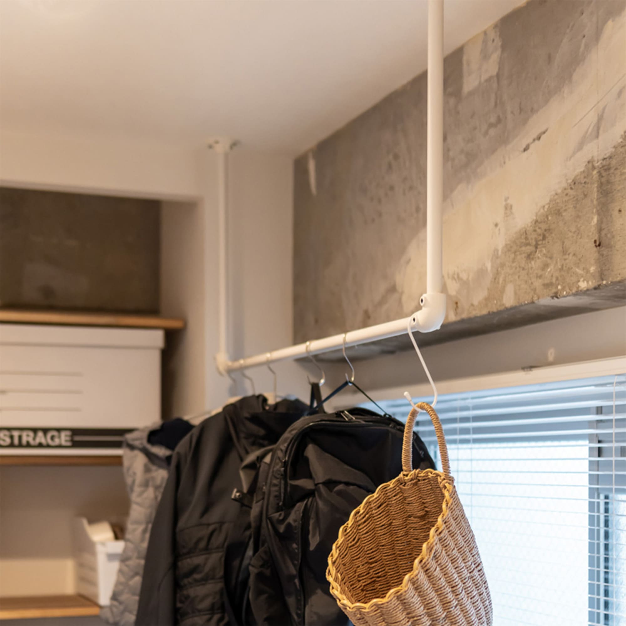 アイアンハンガーパイプ コの字型-天井吊セット H500 ホワイト PS-HB008-56-G141