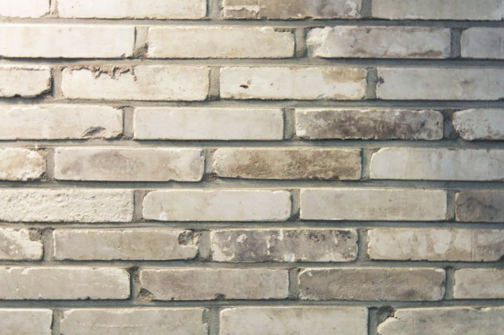 チャイナブリック 大連ホワイト（古材） WL-TL017-05-G141 厚みがあり、形も不揃いなので、目地巾は余裕のある寸法で