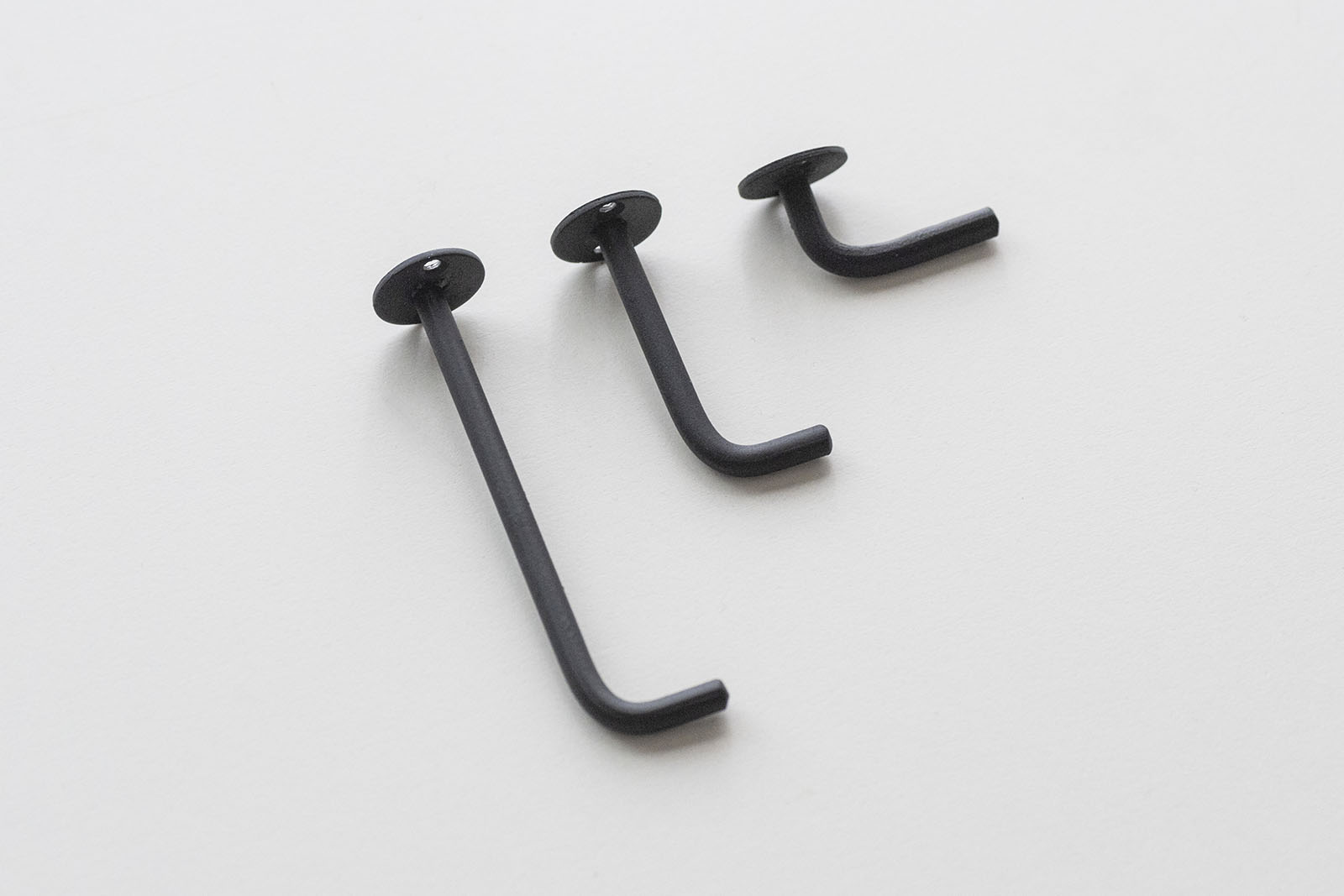 アイアンフック 丸棒 L型フック D50 PS-HB009-03B-G141 左から90mm・50mm・25mm