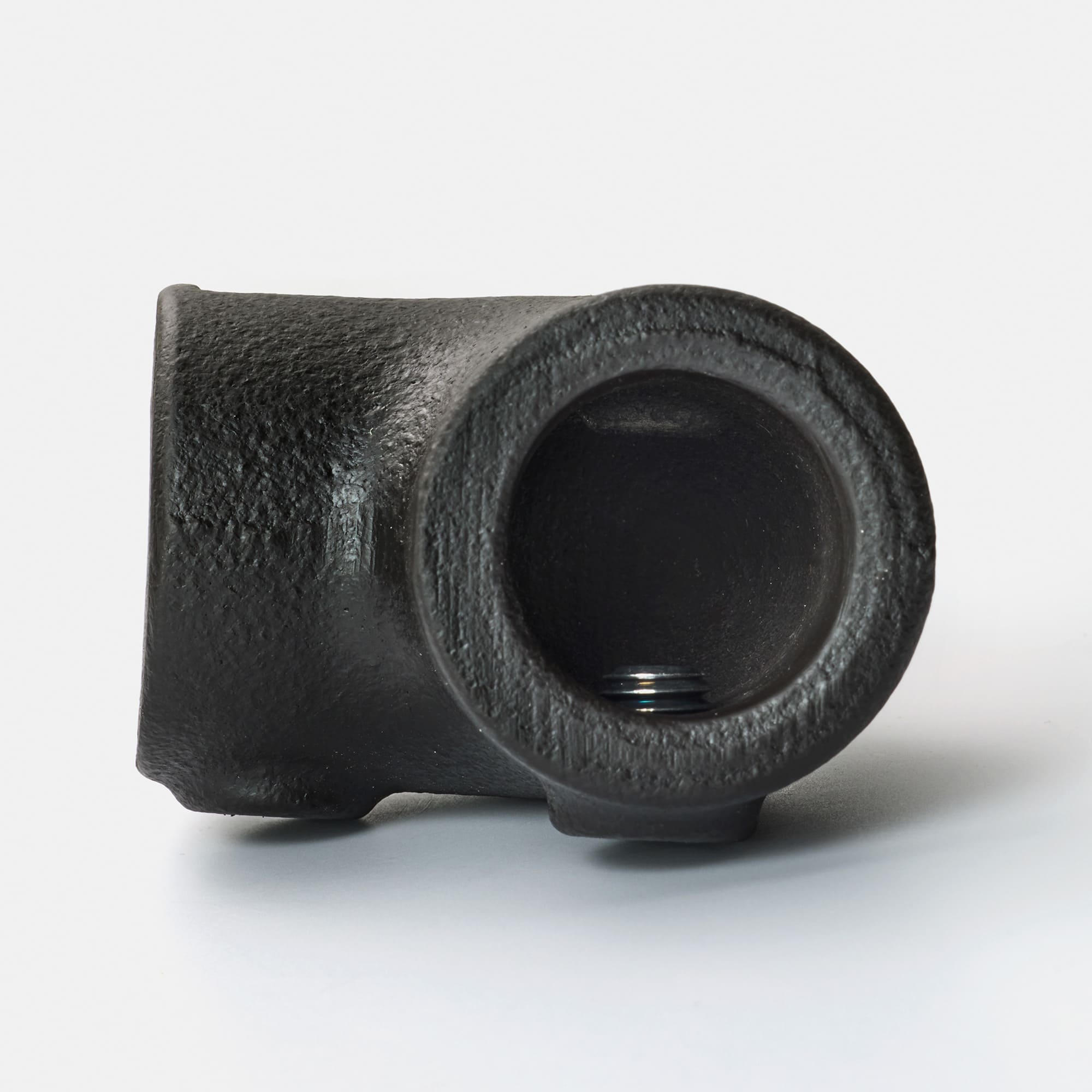 アイアンハンガーパイプ F型-天井吊セット H300 ブラック PS-HB008-71-G141 筒の中にストッパーとなるツノがあり、パイプを20mm差し込んだところで止まります